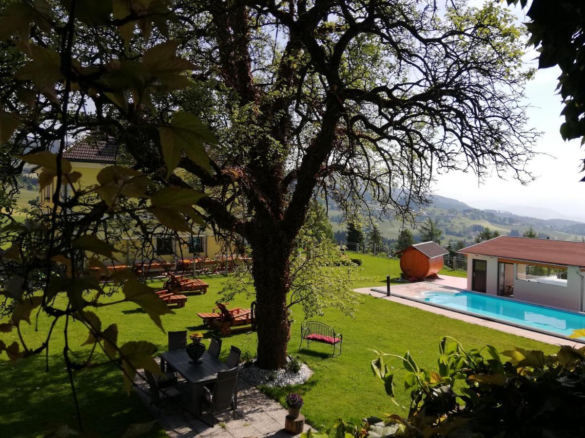 Hochleben-Chalets Am Erlebnisbauernhof Steinerhof Liebenfels Экстерьер фото